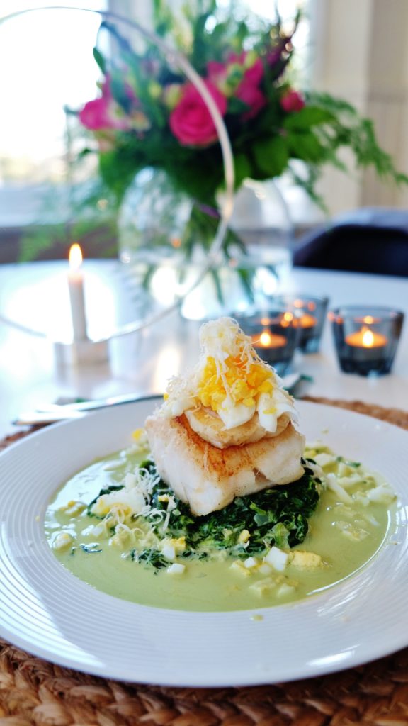 Torsk med ägg och pepparrot